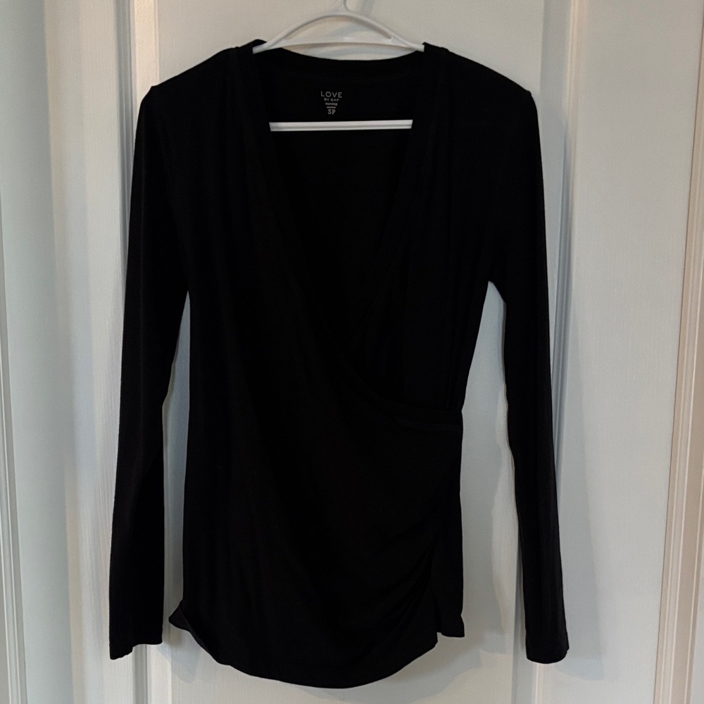 Love Women's Black Long Sleeve Top